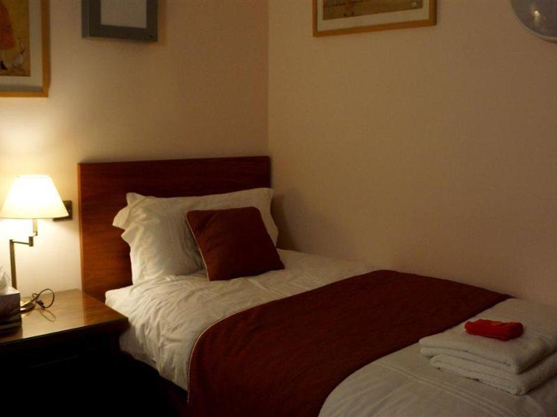 The Lyn Valley Guest House Линтон Экстерьер фото