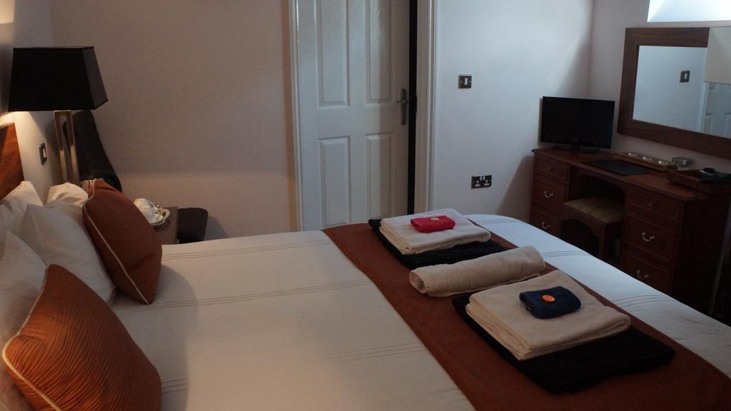 The Lyn Valley Guest House Линтон Номер фото