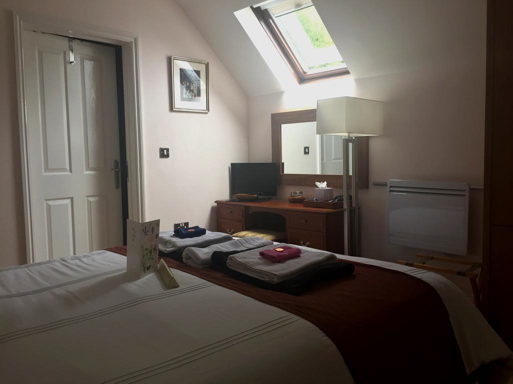 The Lyn Valley Guest House Линтон Экстерьер фото